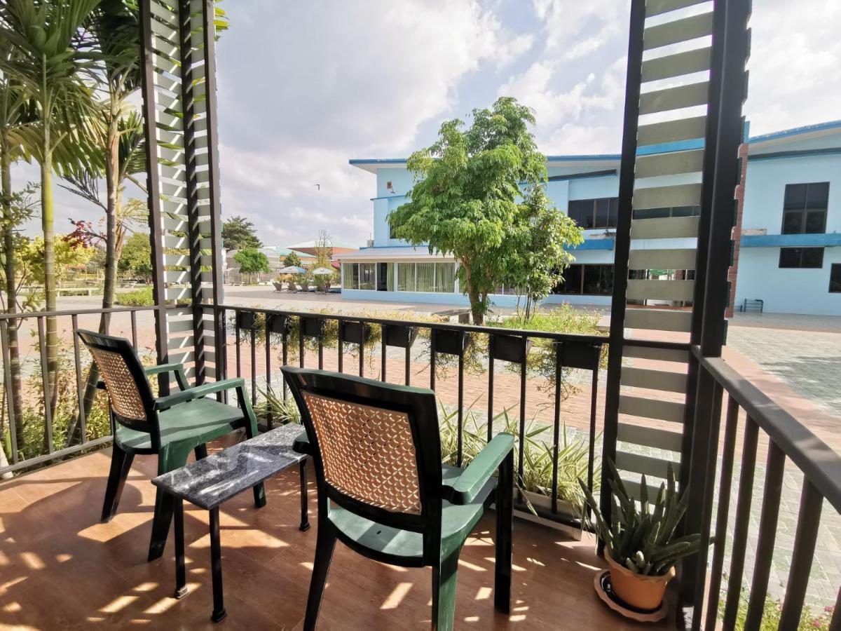 Menam Resort Nakhon Pathom Exteriér fotografie