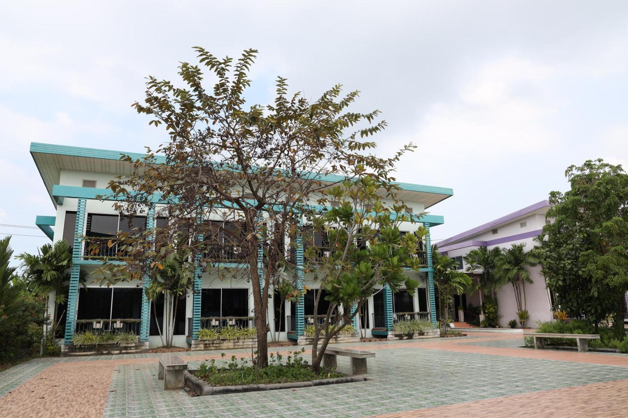 Menam Resort Nakhon Pathom Exteriér fotografie